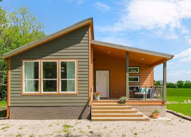 Property at 85 Birdie Ln, Mound City, KS 66056, 3 beds, 2 baths
