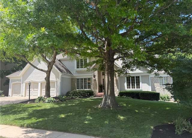 Property at 13808 Hayes St, Overland Park, KS 66221, 5 beds, 4.5 baths