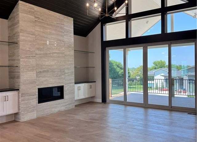 Property at 4600 W 157th St, Overland Park, KS 66224, 4 beds, 4.5 baths