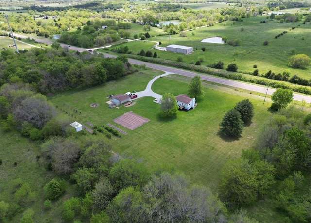 Property at 32076 K 68 Hwy Hwy, Paola, KS 66071, 3 beds, 2 baths