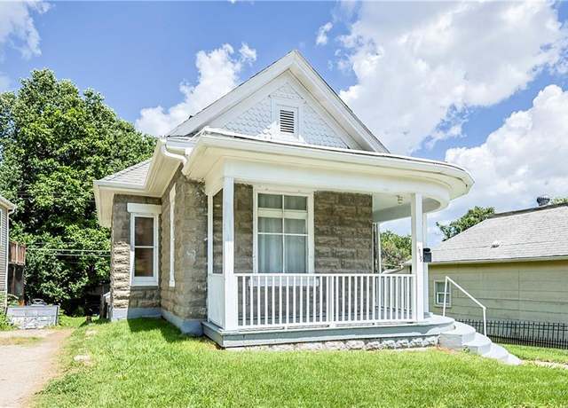 Property at 619 Hamburg St, St Joseph, MO 64505, 2 beds, 1 bath