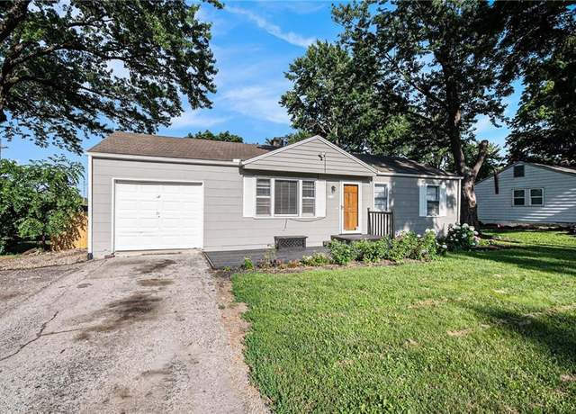 Property at 11803 Lawndale Ave, Kansas City, MO 64137, 4 beds, 1 bath