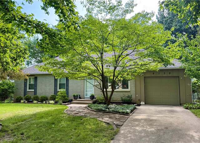 Property at 9130 Craig St, Overland Park, KS 66212, 3 beds, 1 bath