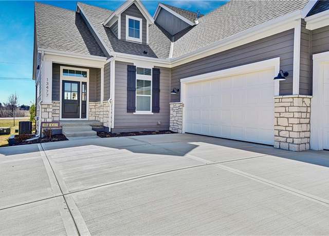 Property at 13477 W 174th Pl, Overland Park, KS 66221, 3 beds, 3 baths
