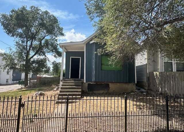 Property at 807 & 809 Cesar Chavez Ave, Kansas City, MO 64108, 2 beds, 1 bath