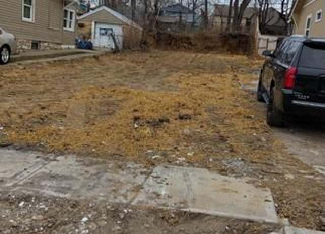 Property at 125 Bellaire Ave, Kansas City, MO 64123