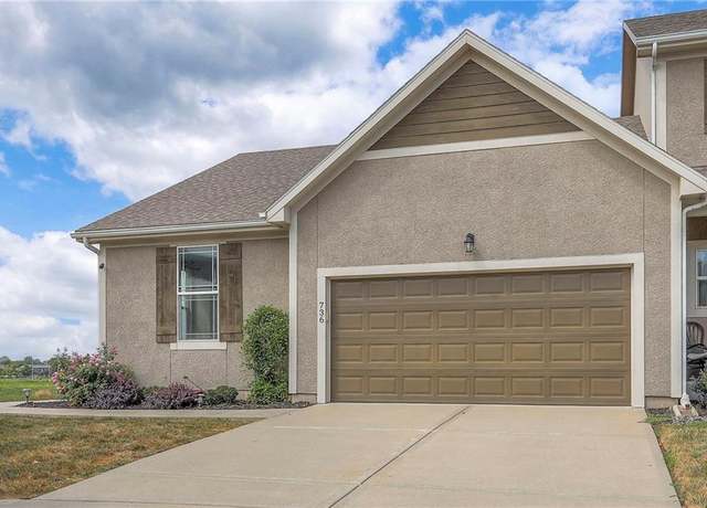 Property at 736 W Shawnee Ct, Gardner, KS 66030, 3 beds, 3 baths