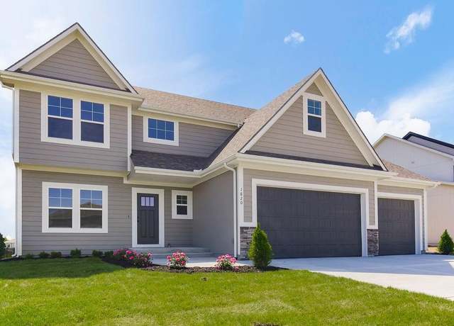 Property at 12805 S Foxborough Ct, Lee's Summit, MO 64086, 4 beds, 2.5 baths