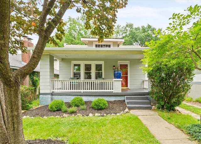 Property at 24 W 74th St, Kansas City, MO 64114, 2 beds, 1 bath
