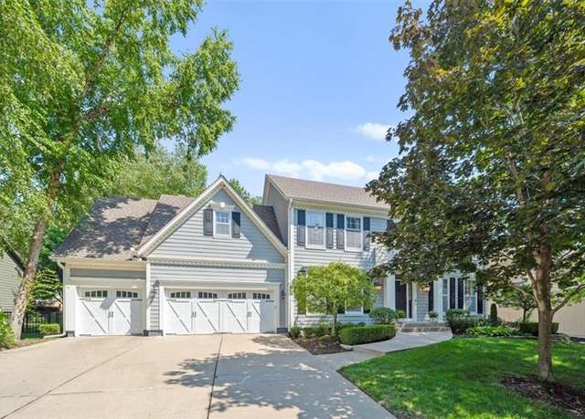 Property at 4804 W 138th St, Leawood, KS 66224, 4 beds, 4.5 baths