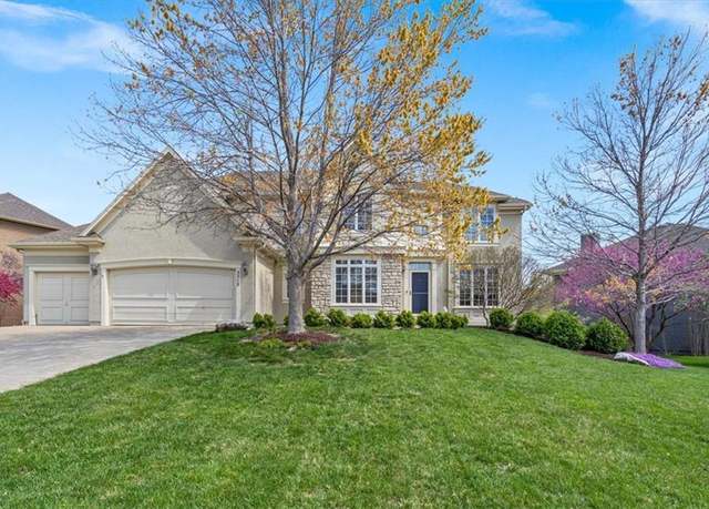 Property at 5310 W 166th Ter, Overland Park, KS 66085, 5 beds, 4.5 baths