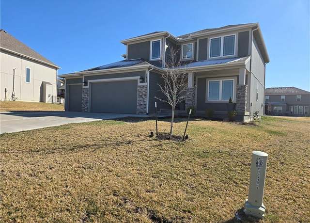 Property at 11415 Orchard Dr, Kearney, MO 64060, 4 beds, 3.5 baths