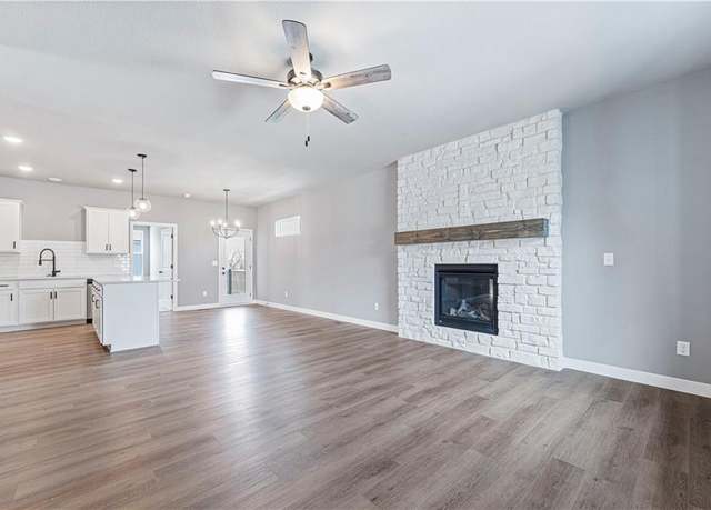 Property at 2429 NW Sunnyvale Ct, Blue Springs, MO 64015, 3 beds, 2 baths