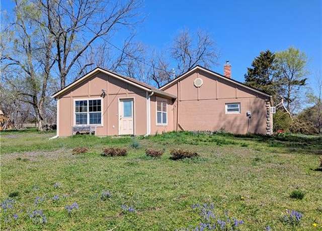 Property at 11022 NE County Road 3003 Rd, Adrian, MO 64720, 2 beds, 1 bath