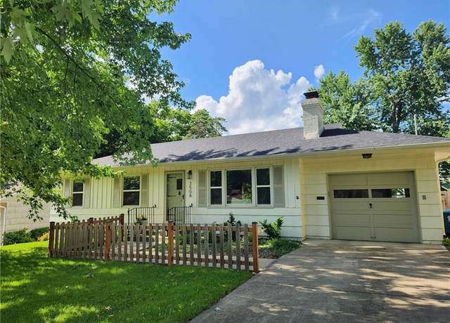 Property at 3508 W 73rd Ter, Prairie Village, KS 66208, 3 beds, 2 baths