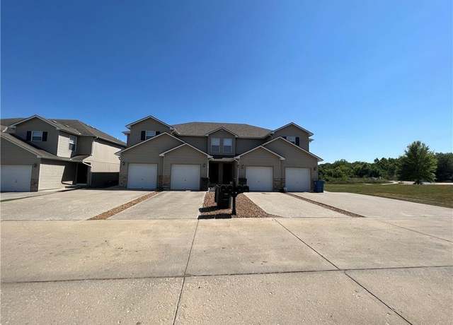 Property at 425C Hawthorne Blvd, Warrensburg, MO 64093, 12 beds, 10 baths