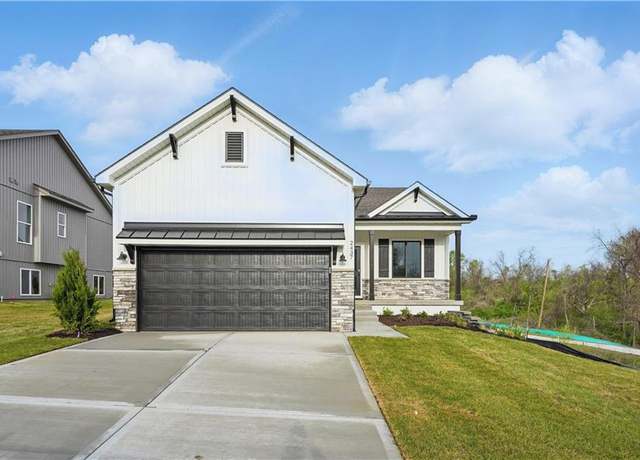 Property at 2437 NW Sunnyvale Ct, Blue Springs, MO 64015, 3 beds, 2 baths
