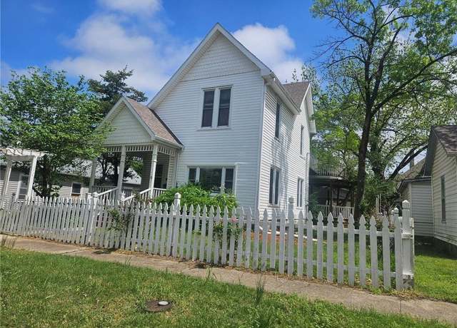 Property at 209 S Holbrook St, Fort Scott, KS 66701, 4 beds, 2 baths