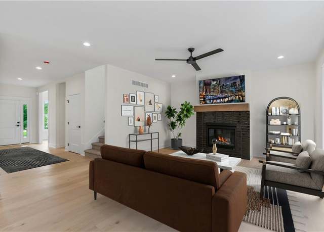 Property at 12519 S Mesquite St, Olathe, KS 66061, 4 beds, 3.5 baths