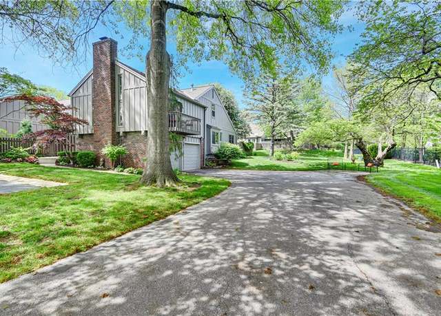 Property at 4300 W 112th Ter, Leawood, KS 66211, 3 beds, 3 baths