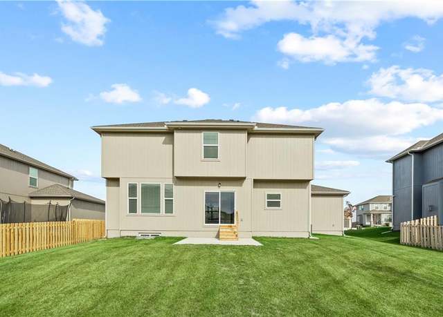 Property at 28411 W 161st St, Gardner, KS 66030, 4 beds, 3.5 baths