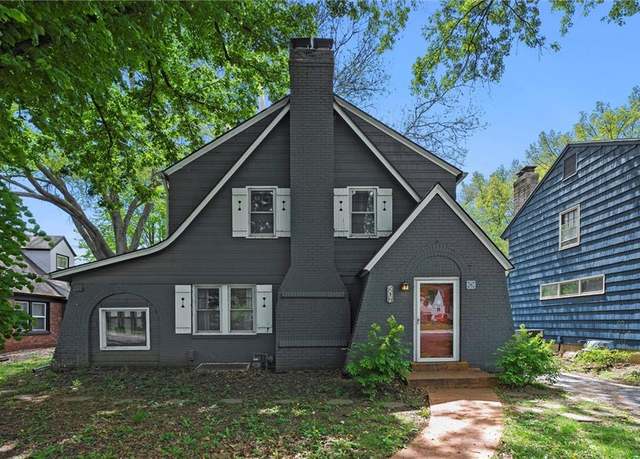 Property at 507 E 75th St, Kansas City, MO 64131, 3 beds, 1.5 baths