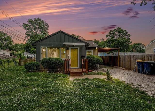 Property at 1009 W 84th St, Kansas City, MO 64114, 2 beds, 1 bath