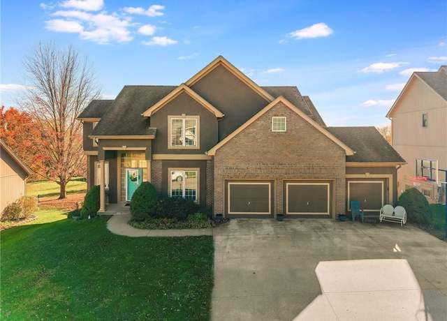 Property at 9003 NE 91st Ter, Kansas City, MO 64157, 5 beds, 4.5 baths