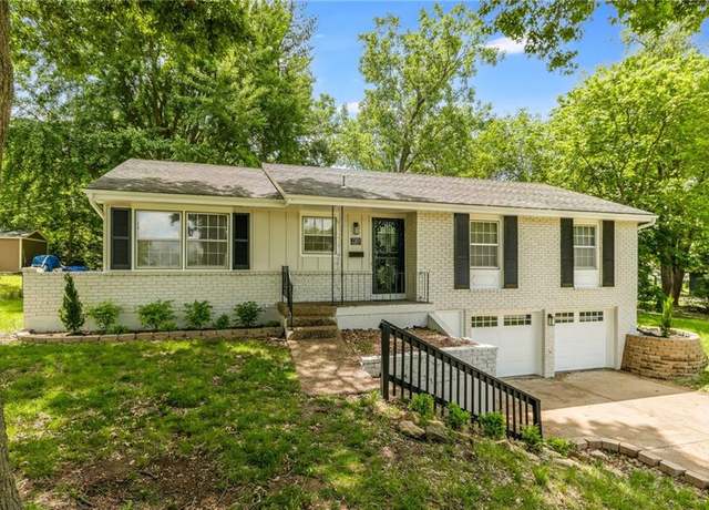 Property at 7201 E 130th Ter, Grandview, MO 64030, 3 beds, 2 baths