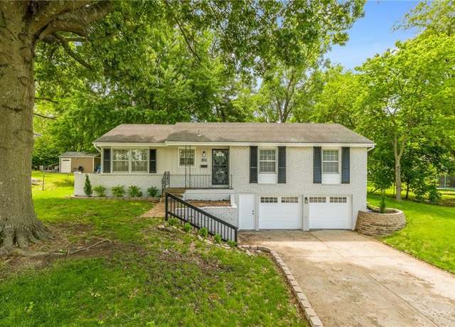 Property at 7201 E 130th Ter, Grandview, MO 64030, 3 beds, 2 baths
