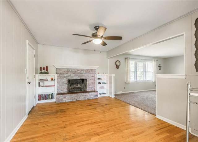 Property at 7201 E 130th Ter, Grandview, MO 64030, 3 beds, 2 baths