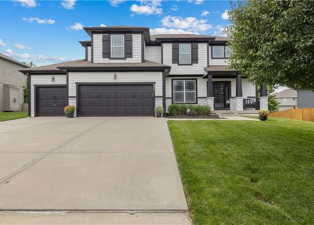 Property at 2271 W Loula St, Olathe, KS 66061, 5 beds, 3.5 baths