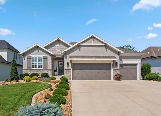 Property at 16622 S Lichtenauer Dr, Olathe, KS 66062, 4 beds, 3 baths