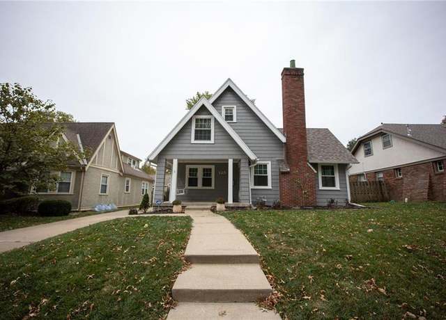 Property at 125 E 70th St, Kansas City, MO 64113, 3 beds, 2 baths