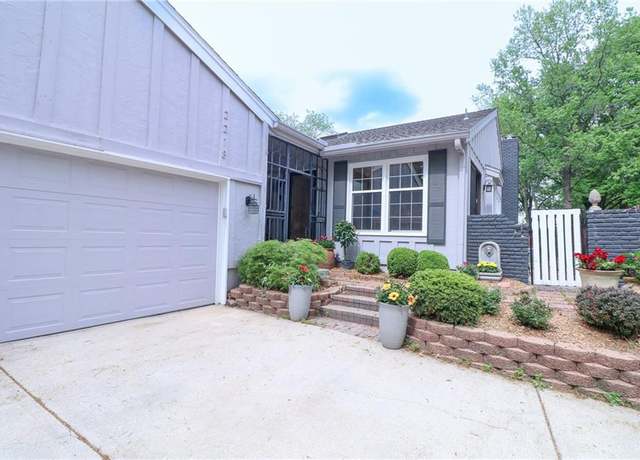 Property at 2218 Condolea Ter, Leawood, KS 66209, 3 beds, 3 baths
