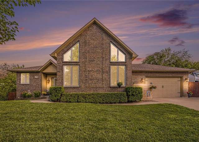 Property at 15417 Poplar St, Basehor, KS 66007, 4 beds, 2.5 baths