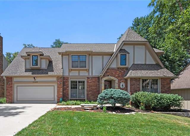 Property at 12228 Connell Dr, Overland Park, KS 66213, 4 beds, 3.5 baths