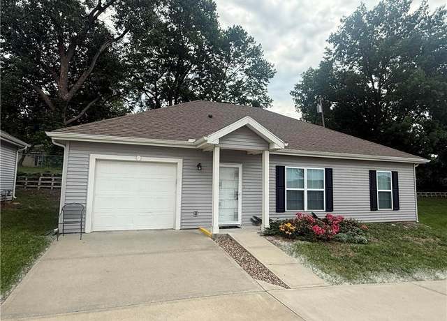 Property at 856 NE 66th St, Gladstone, MO 64118, 2 beds, 2 baths
