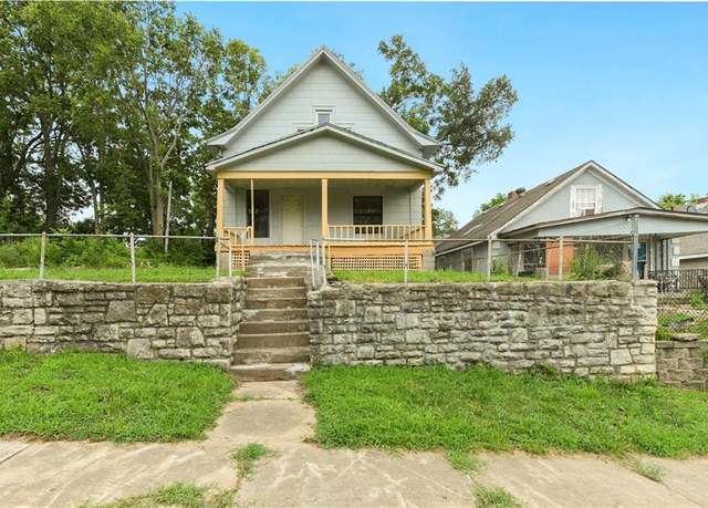 Property at 1617 Belmont Ave, Kansas City, MO 64126, 3 beds, 1.5 baths
