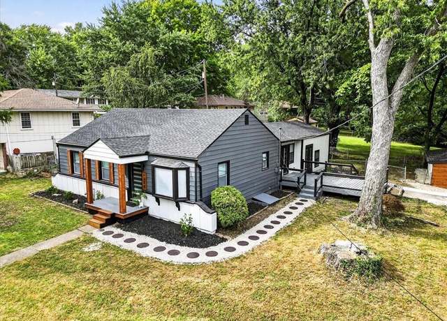 Property at 9358 E 67th Ter, Raytown, MO 64133, 4 beds, 2.5 baths