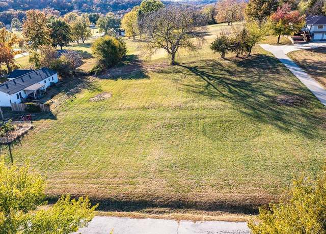 Property at 2510 S 19th Ter, Leavenworth, KS 66048
