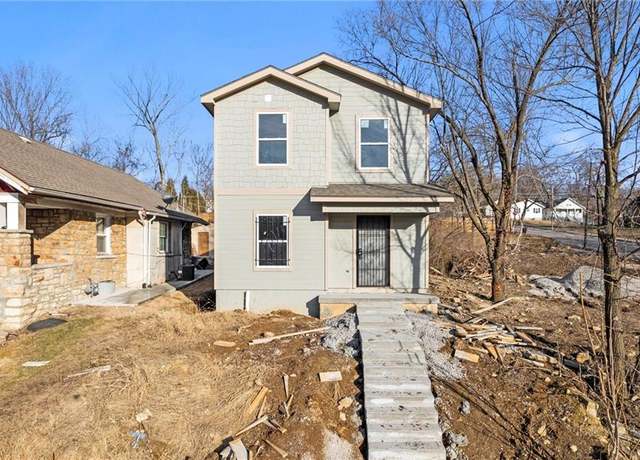 Property at 4045 Flora Ave, Kansas City, MO 64110, 3 beds, 2.5 baths