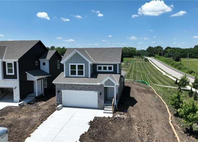 Property at 8716 SW Brickell Dr, Blue Springs, MO 64064, 3 beds, 2.5 baths