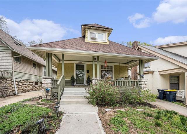 Property at 4235 Holmes St, Kansas City, MO 64110, 3 beds, 1 bath