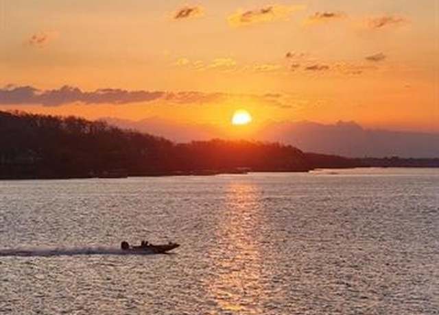 Property at 24 Sunrise Ridge Dr Unit 1F (aka 216), Sunrise Beach, MO 65079, 2 beds, 2 baths