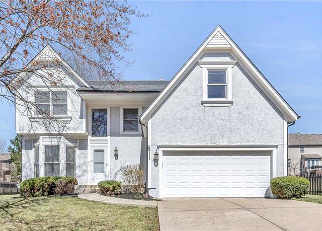 Property at 8516 W 127th Cir, Overland Park, KS 66213, 4 beds, 3.5 baths