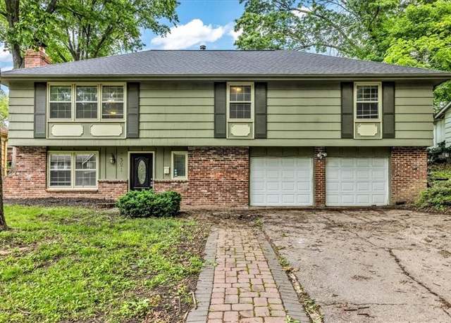 Property at 7321 Hardy Ave, Raytown, MO 64133, 4 beds, 2.5 baths