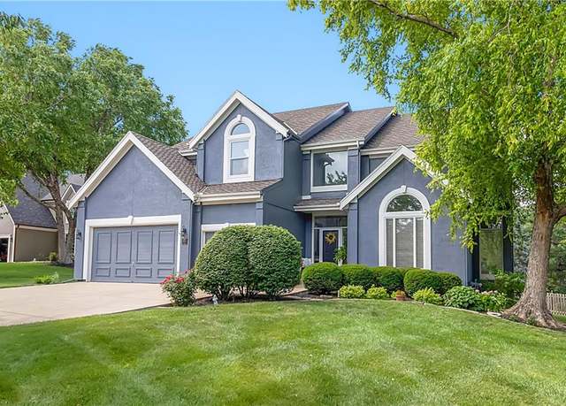 Property at 12814 W 119th Ter, Olathe, KS 66213, 4 beds, 3.5 baths