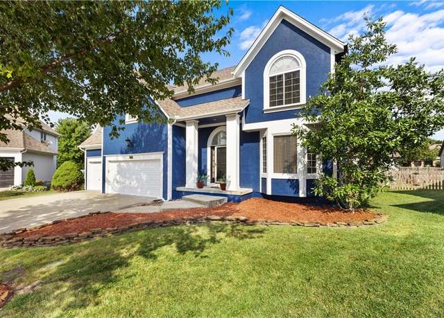 Property at 5920 NE Coral Cir, Lee's Summit, MO 64064, 4 beds, 4 baths