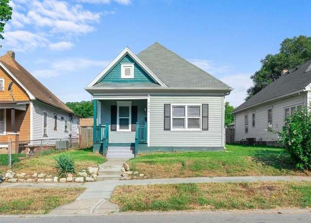 Property at 3004 Burnside Ave, St Joseph, MO 64505, 2 beds, 2 baths